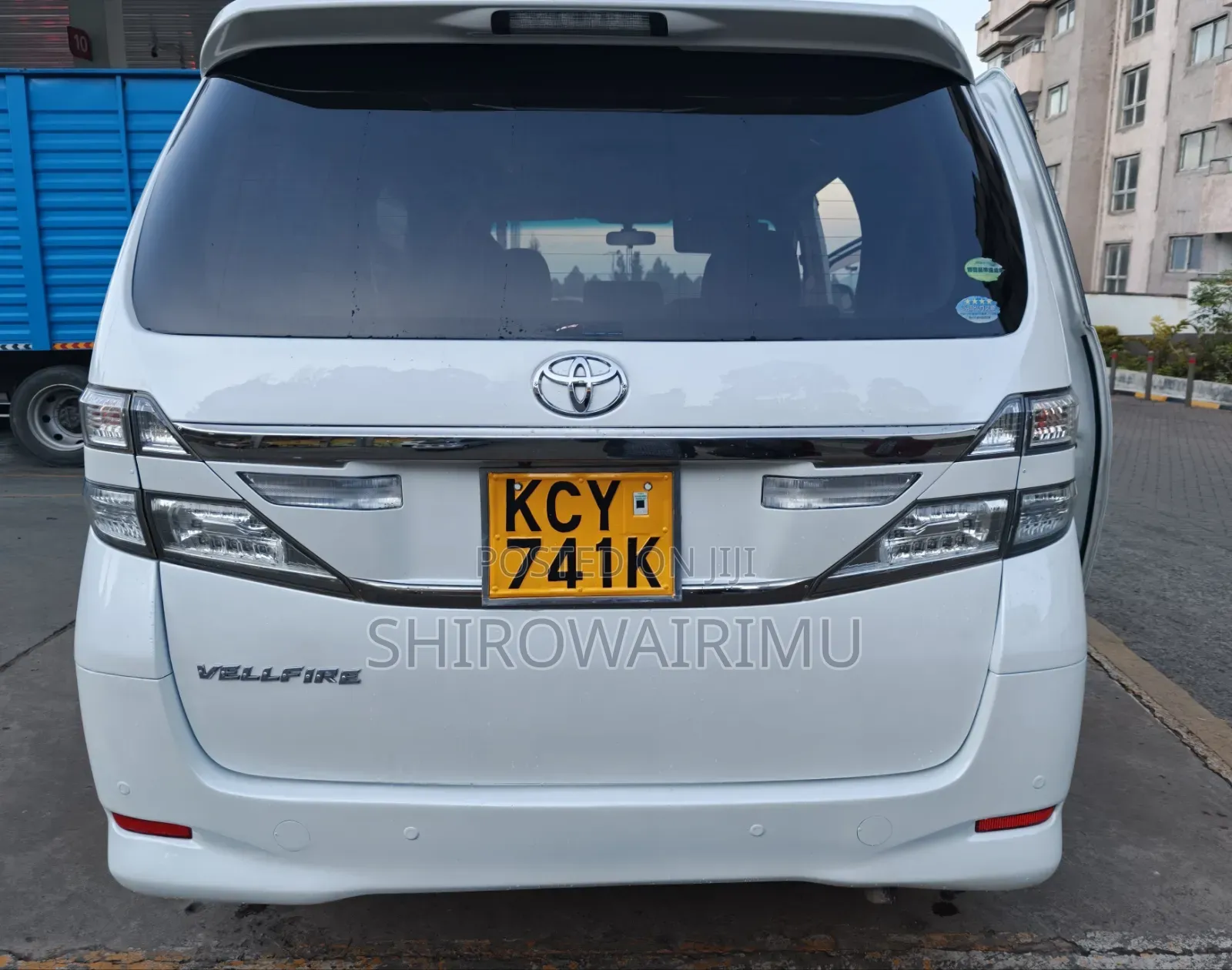 Toyota Vellfire 2013 Off white