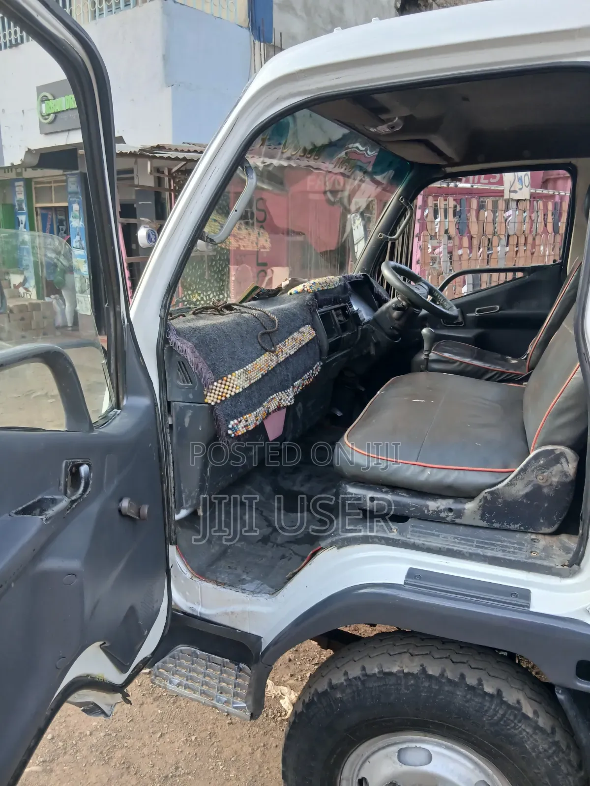 Mitsubishi Canter