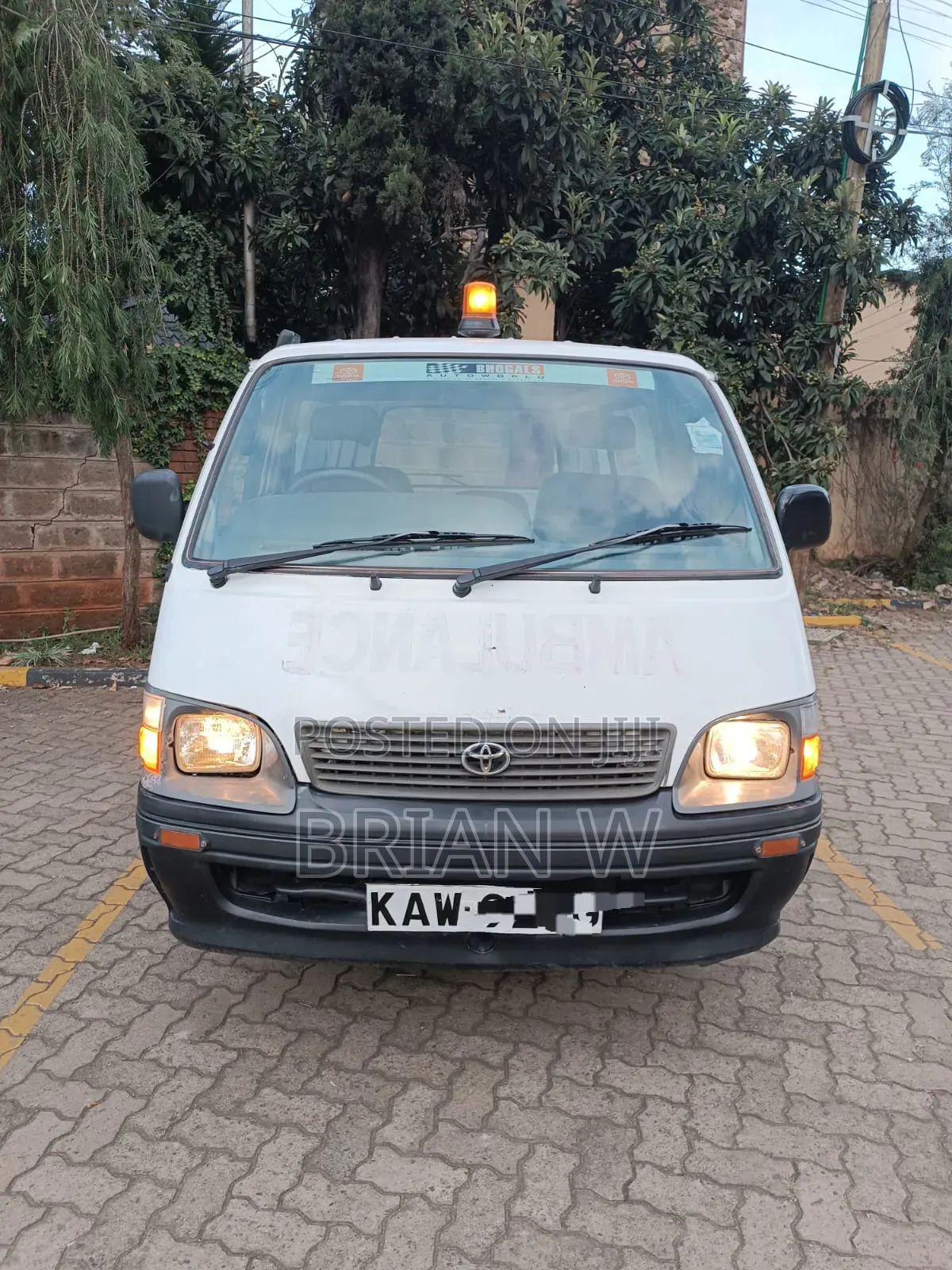 Toyota HiAce 2008 White