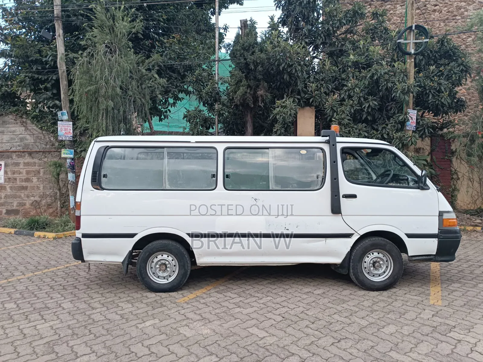 Toyota HiAce 2008 White