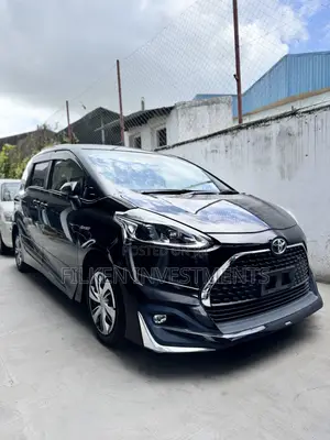 Toyota Sienta 1.5 Hybrid FWD 2021 Black