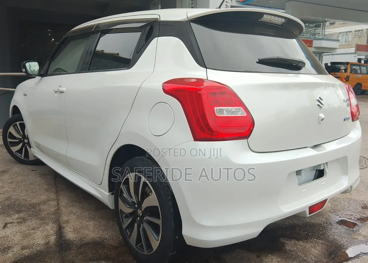 Suzuki Swift 2019 White