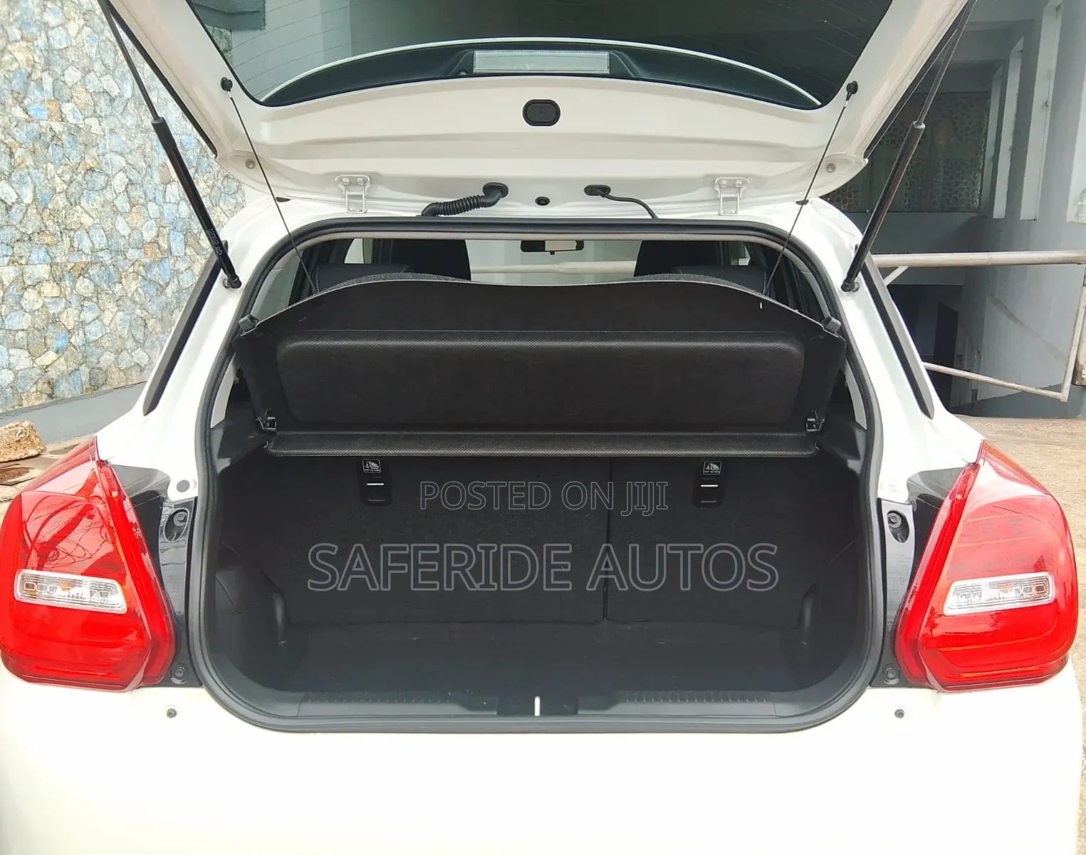 Suzuki Swift 2019 White