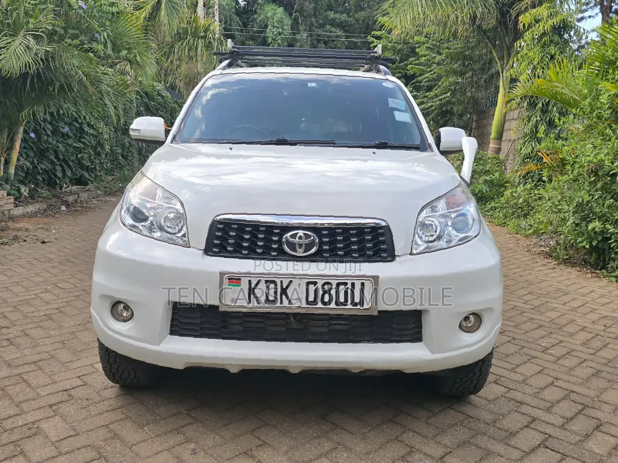 Toyota Rush 2016 White