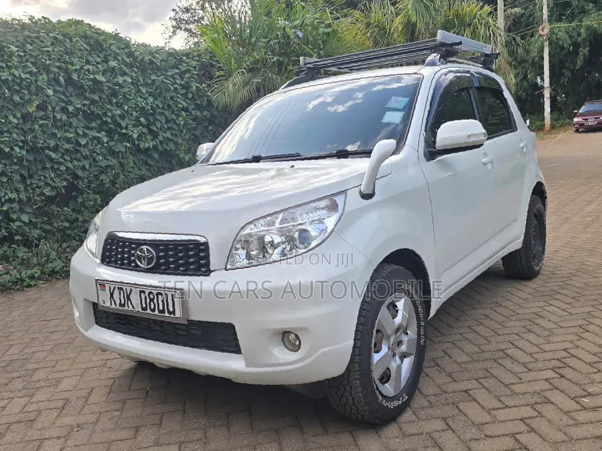 Toyota Rush 2016 White