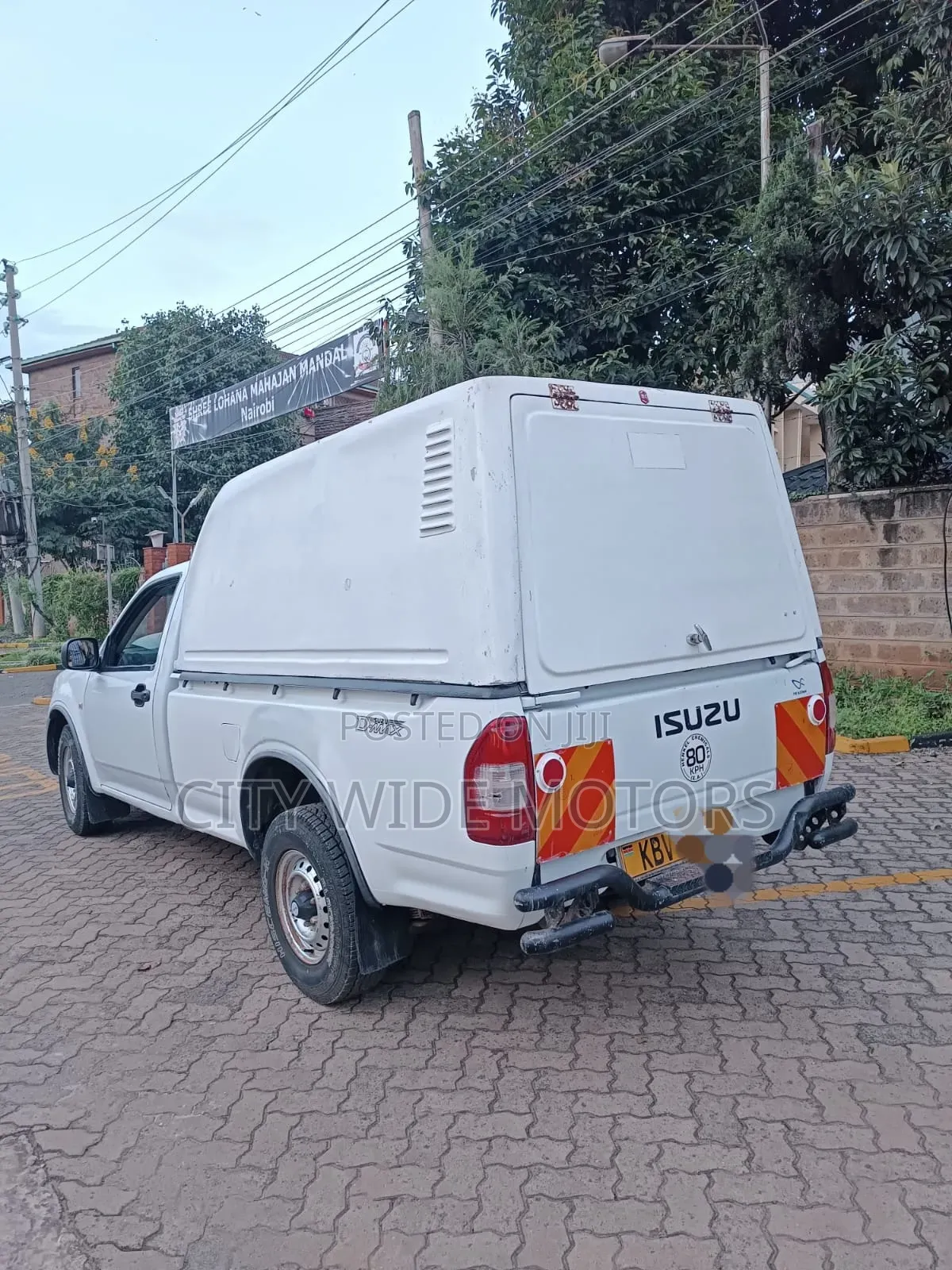 Isuzu D-MAX 2012 White