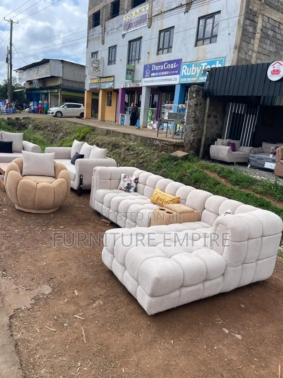 7 Seater Off White Bubble L Seat