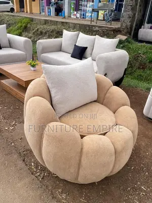 1 Seater Petal-Shaped Armchair – Modern Beige Upholstery