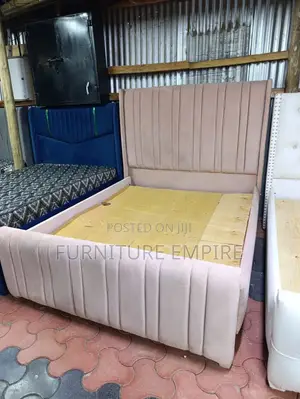 4x6 Bubble Gum Chester Bed Tufted Velvet Frame