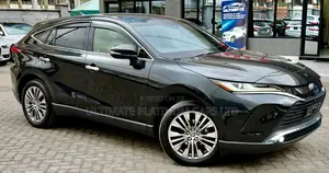Toyota Harrier 2.5 Hybrid 4WD 2020 Black