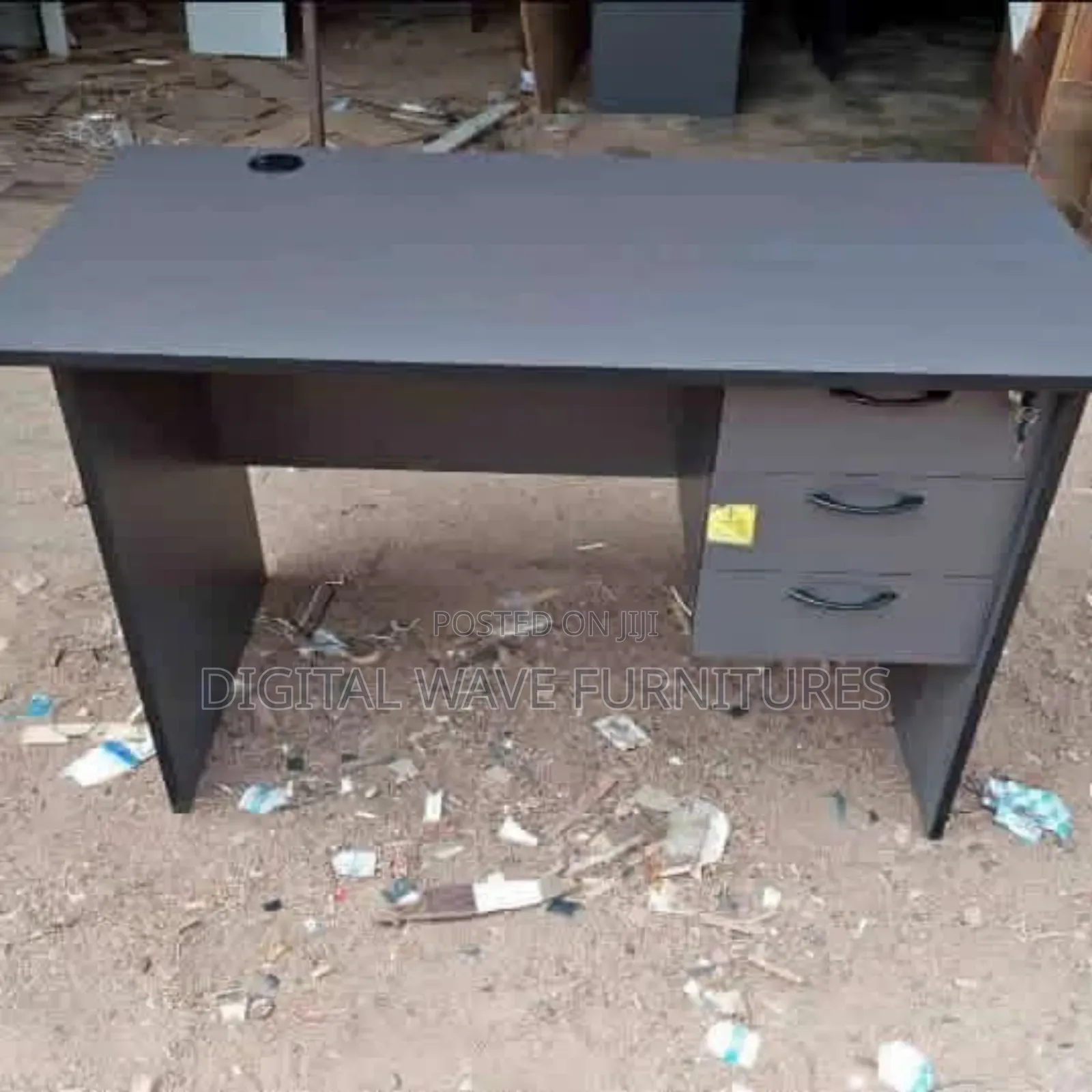0.9m Grey Office Desk