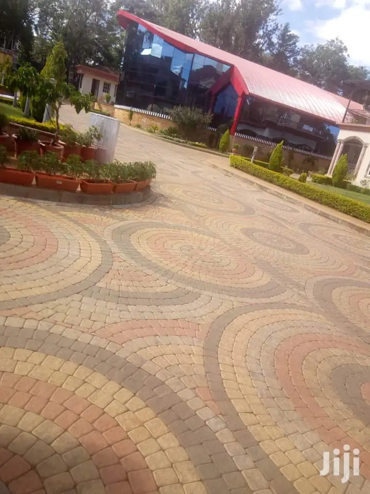 Cobblestones / Circle Stones Strong and Durable