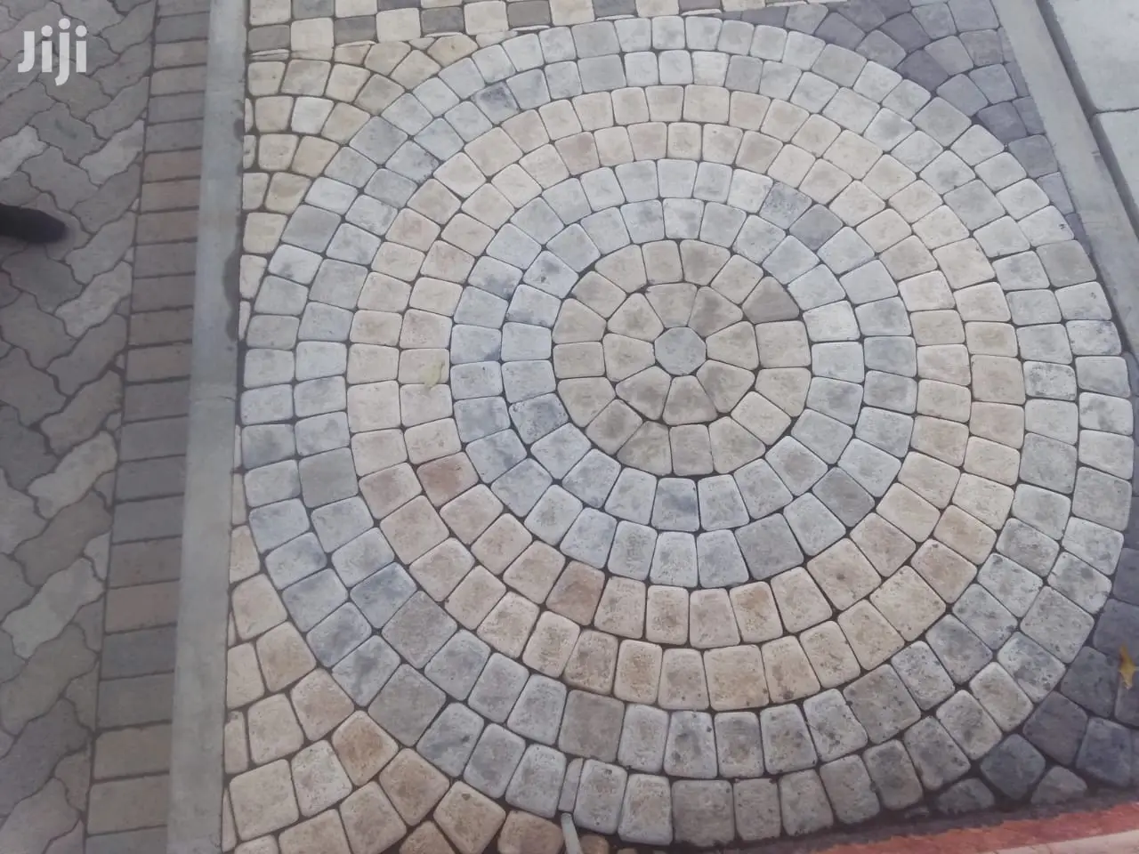 Cobblestones / Circle Stones Strong and Durable