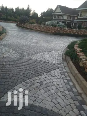 Cobblestones / Circle Stones Strong and Durable