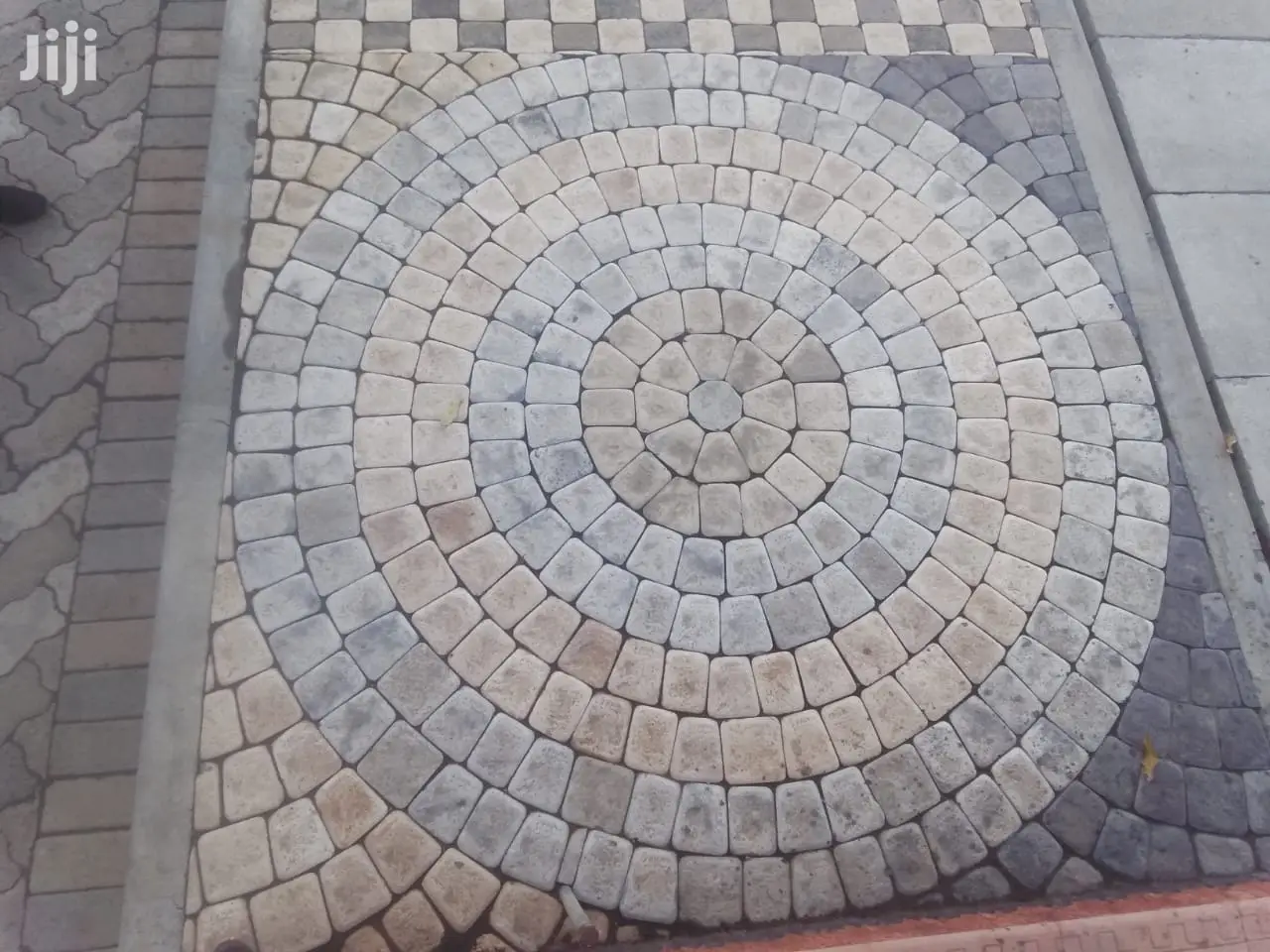 Cobblestones / Circle Stones Strong and Durable