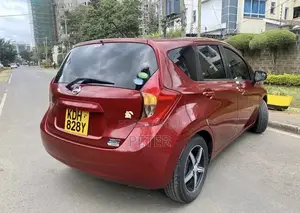 Nissan Note 2015 Red