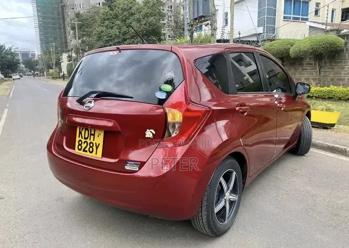 Nissan Note 2015 Red
