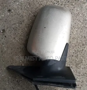 Toyota Ist Sidemirror