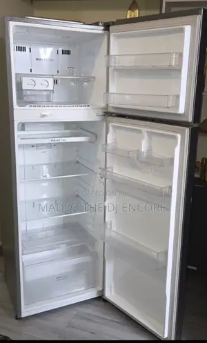 360 L Frost Free Top Freezer Refrigerator Featuring a Smart Inverter