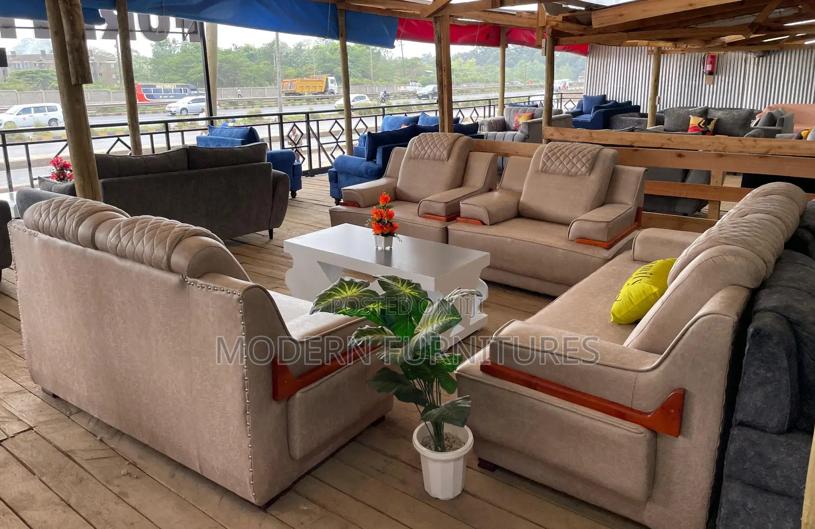 Valencia Plush 7 Seater Sofa/7 Seater Sofa