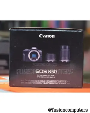 Canon Eos R50 Dual Lens