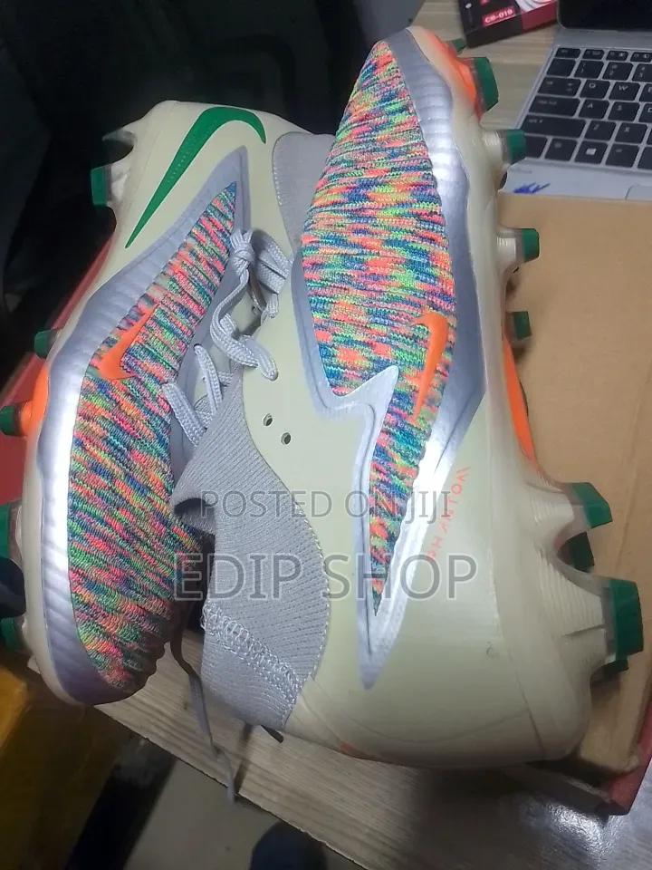 Phantom High Top Football Boots