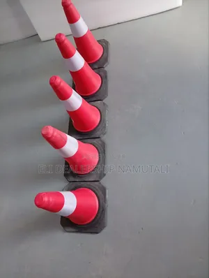 Reflective Construction Safety Cone – 50cm