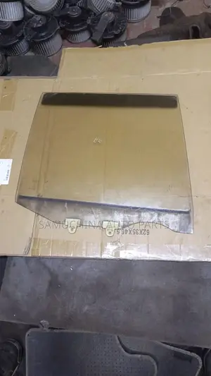 Door Glass Nissan Sunny B12 Rear Right