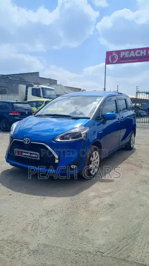 Toyota Sienta 2019 Blue