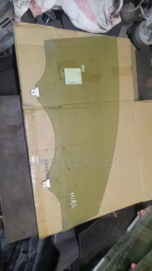 Door Glass Daihatsu Mira Front Right