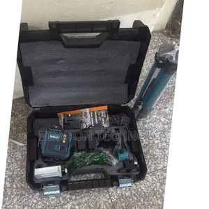 Professional Makita Laser Level at 6899