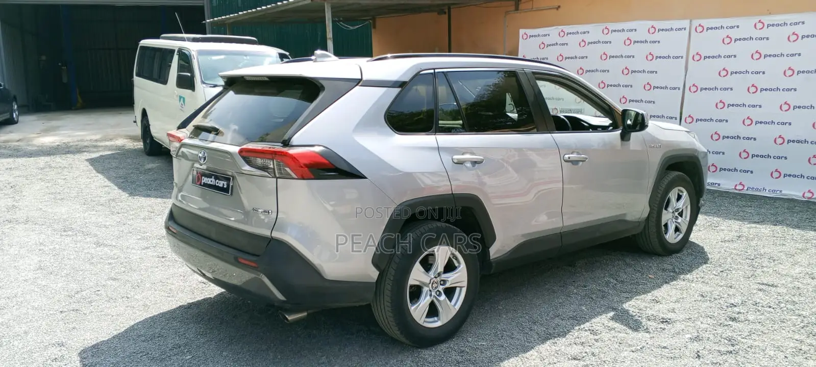 Toyota RAV4 2020 Silver