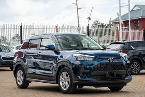 Toyota Raize 2019 Blue