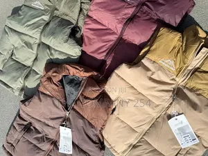 Quality Casual Half Designer Zipper Unisex Jackets Available