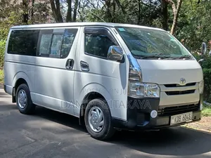 Toyota HiAce 2015 White