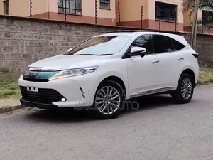 Toyota Harrier 2.0 2019 White
