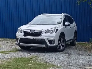 Subaru Forester 2019 White