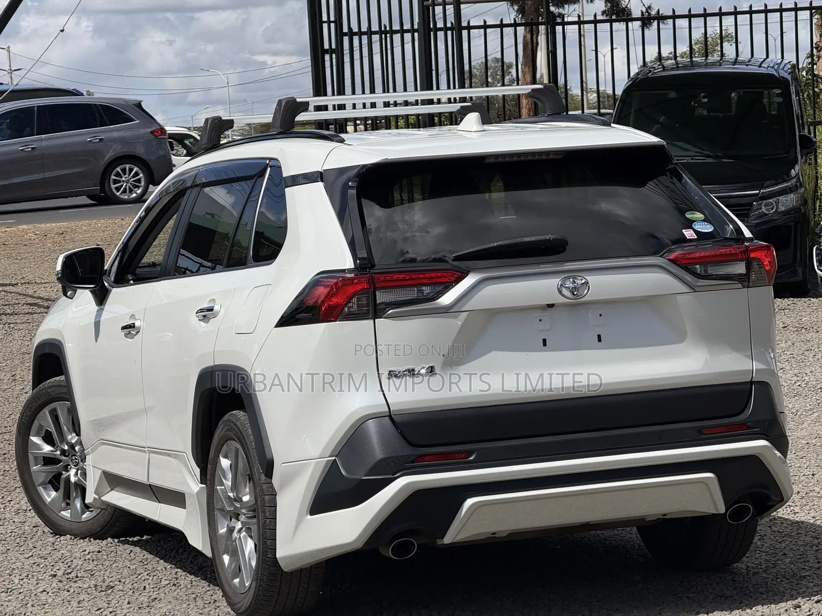 Toyota RAV4 2019 White