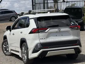 Toyota RAV4 2019 White