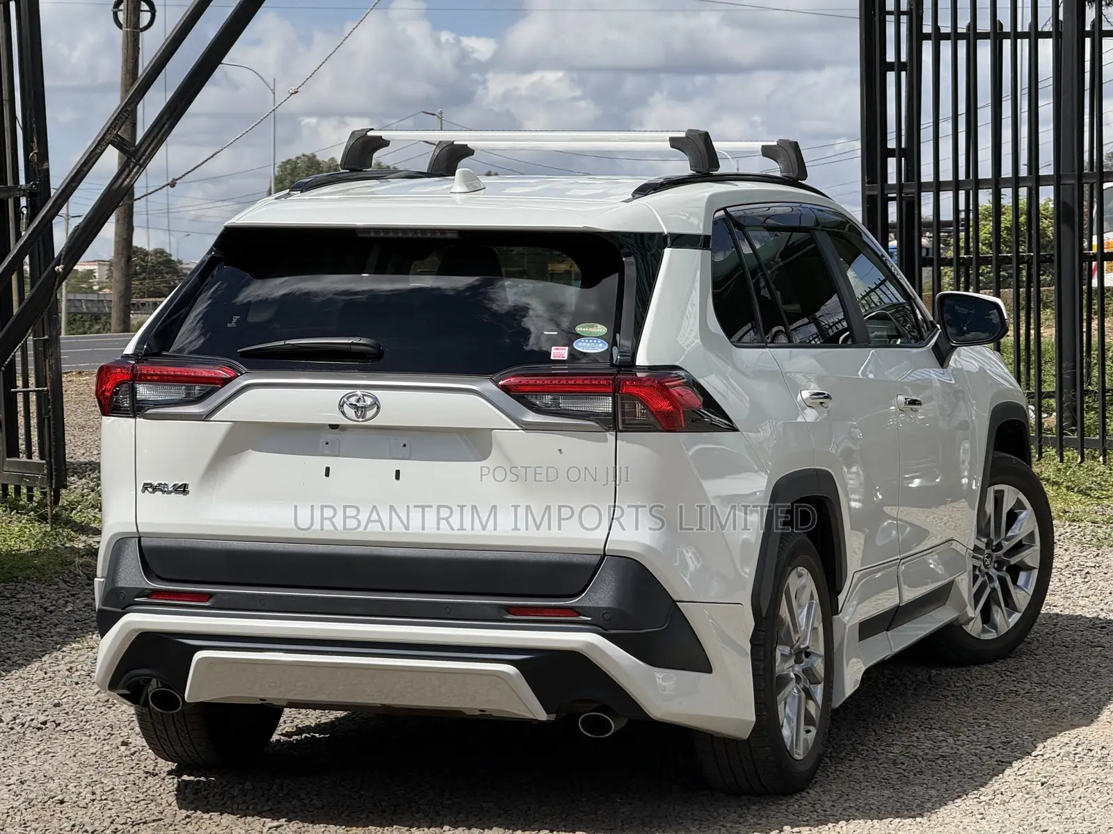 Toyota RAV4 2019 White