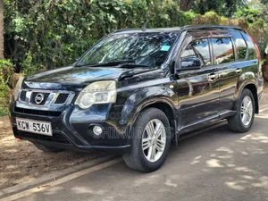 Nissan X-Trail 2.0 Petrol XE 2012