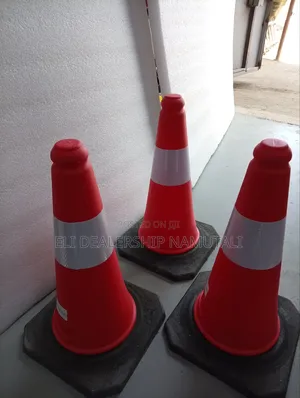 50cm Pvc Traffic Cone With Anti-tip Rubber Base