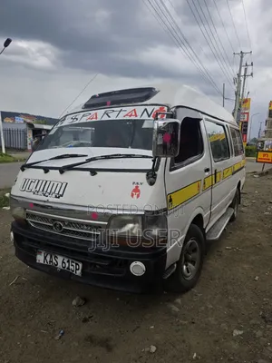 Toyota HiAce 1998 White