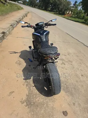 Yamaha 2016 Black