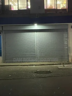 Manual Roller Doors With Custom Sizes