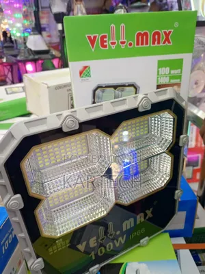 Vellmax 100w 1400 Lumen Solar Led Flood Light – Ip66 Security Light