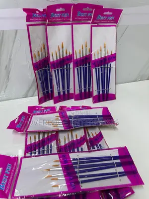 Artist Brushes Available for Art Drawing