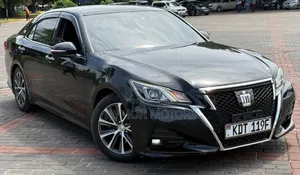 Toyota Crown 2018 Black