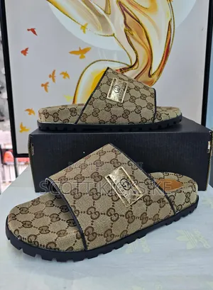 Gucci Slides Brown