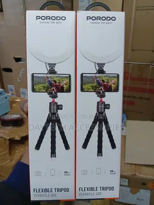 This Porodo Flexible Tripod Bendable Legs 360-Degree Panoramic Head.